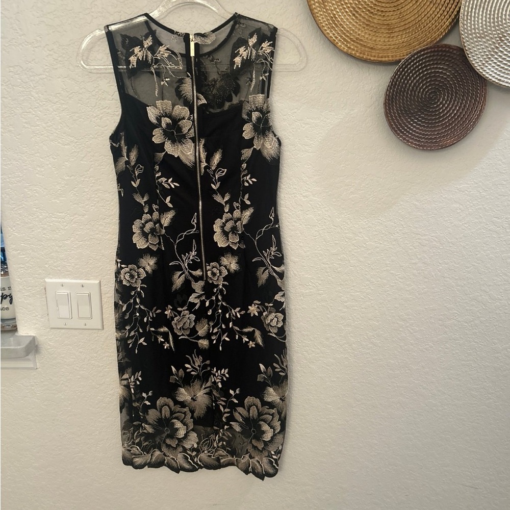 Calvin Klein floral embellished illusion sheath dress‎ size 6 - Picture 4 of 6